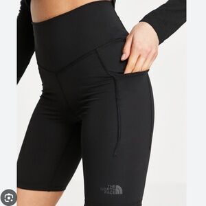The North Face Solid Black Biker Shorts w/ Pockets, High Waisted XS